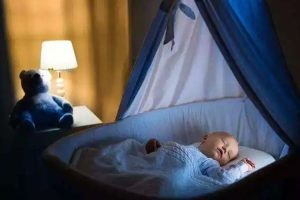 宝宝睡觉睡得晚，一般出于什么原因