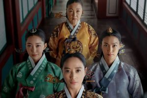 【特权福利】韩剧《王后伞下》(2022) 全16集 韩语 官方中字